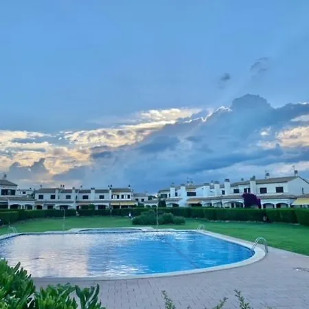 Holiday home Casa A 100m Playa, Wifi.vistas Mar Y Piscina
